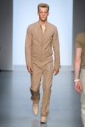 desfiles-calvinklein-milaoveraomen2008rtw-126