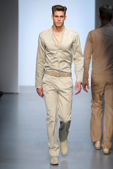 desfiles-calvinklein-milaoveraomen2008rtw-127