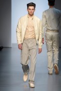 desfiles-calvinklein-milaoveraomen2008rtw-128
