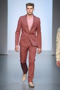 desfiles-calvinklein-milaoveraomen2008rtw-129