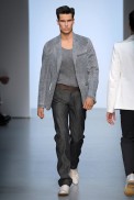 desfiles-calvinklein-milaoveraomen2008rtw-132