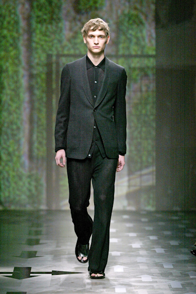 desfiles-prada-milaoveraomen2008rtw-100
