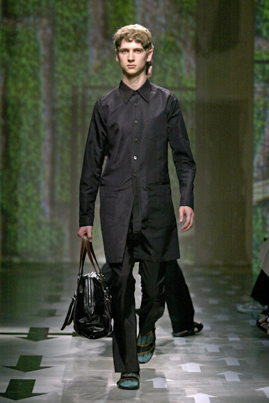 desfiles-prada-milaoveraomen2008rtw-113