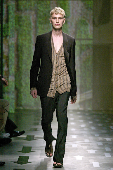 desfiles-prada-milaoveraomen2008rtw-128