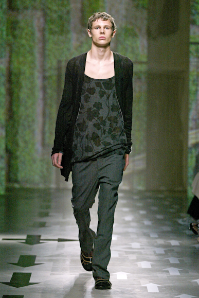 desfiles-prada-milaoveraomen2008rtw-130