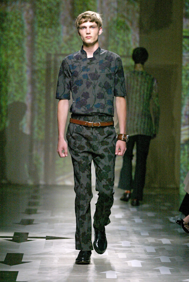desfiles-prada-milaoveraomen2008rtw-131