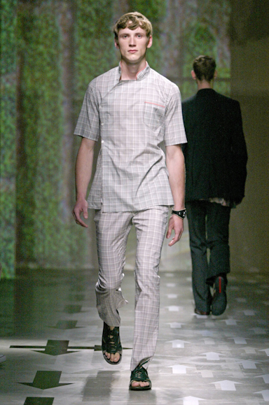 desfiles-prada-milaoveraomen2008rtw-133
