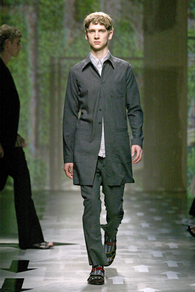 desfiles-prada-milaoveraomen2008rtw-134