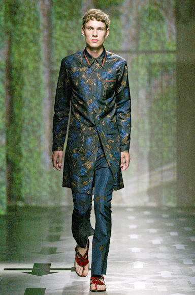 desfiles-prada-milaoveraomen2008rtw-138
