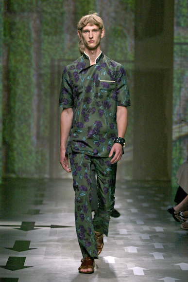 desfiles-prada-milaoveraomen2008rtw-142