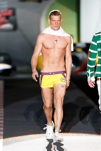 desfiles-dsquared-milaoveraomen2008rtw-123