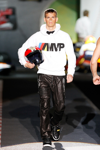 desfiles-dsquared-milaoveraomen2008rtw-139