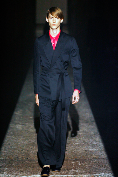 desfiles-dvn-milaoveraomen2008rtw-102