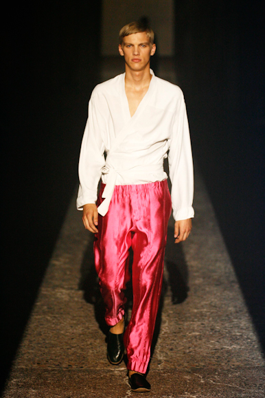 desfiles-dvn-milaoveraomen2008rtw-106