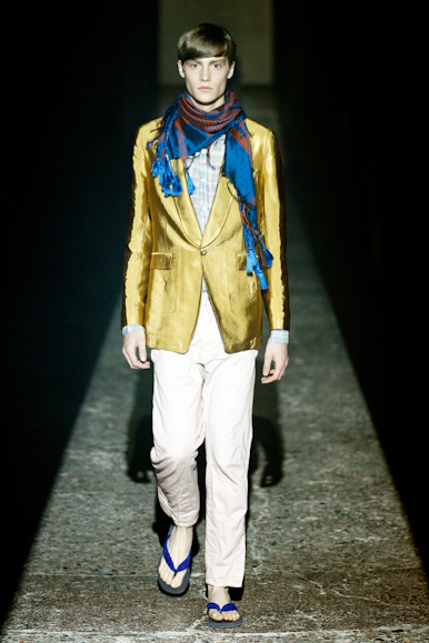 desfiles-dvn-milaoveraomen2008rtw-118