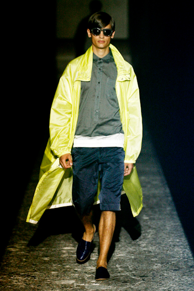 desfiles-dvn-milaoveraomen2008rtw-127