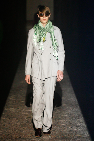 desfiles-dvn-milaoveraomen2008rtw-133