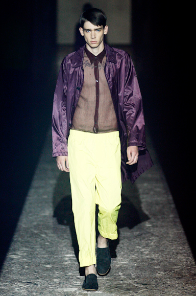 desfiles-dvn-milaoveraomen2008rtw-134