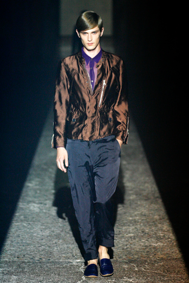 desfiles-dvn-milaoveraomen2008rtw-138