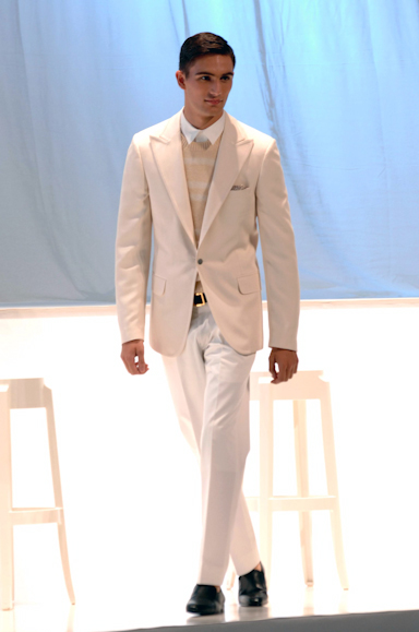desfiles-valentino-milaoverao2008men-105