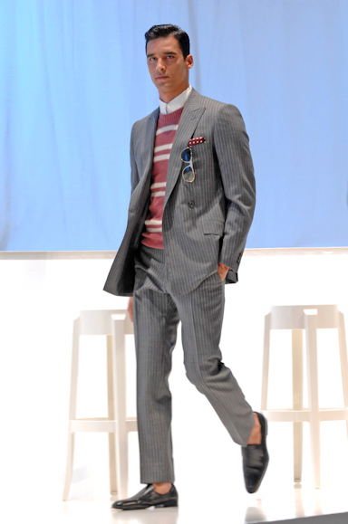 desfiles-valentino-milaoverao2008men-113