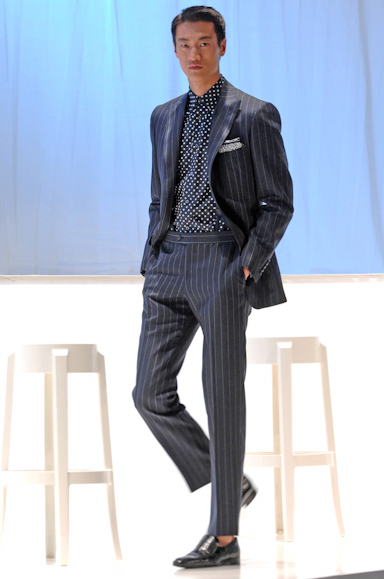 desfiles-valentino-milaoverao2008men-116