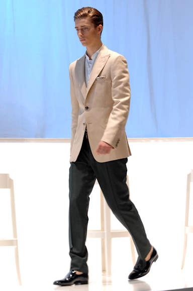 desfiles-valentino-milaoverao2008men-118