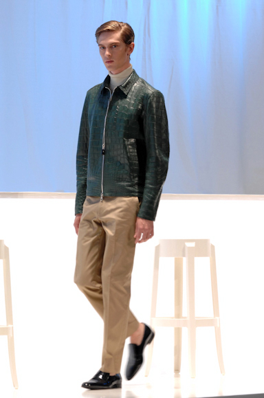 desfiles-valentino-milaoverao2008men-124