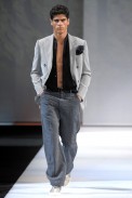 desfiles-armani-milaoverao2008men-102