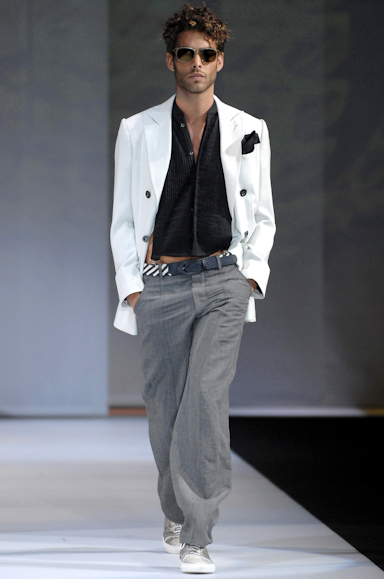 desfiles-armani-milaoverao2008men-103