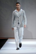 desfiles-armani-milaoverao2008men-104