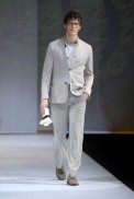 desfiles-armani-milaoverao2008men-107