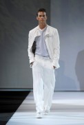 desfiles-armani-milaoverao2008men-109