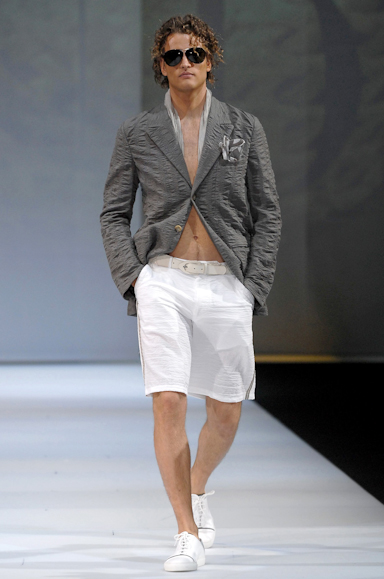 desfiles-armani-milaoverao2008men-112