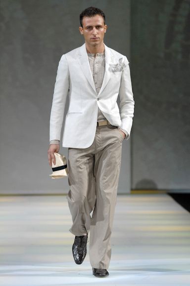 desfiles-armani-milaoverao2008men-115