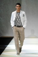 desfiles-armani-milaoverao2008men-118