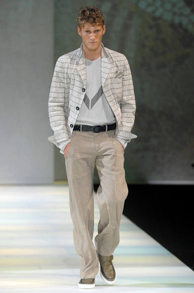 desfiles-armani-milaoverao2008men-119