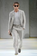 desfiles-armani-milaoverao2008men-120