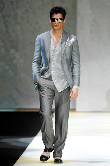 desfiles-armani-milaoverao2008men-121