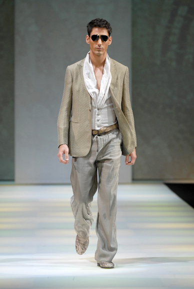 desfiles-armani-milaoverao2008men-125