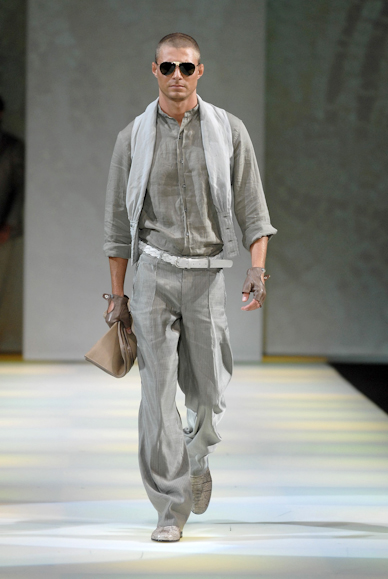 desfiles-armani-milaoverao2008men-126