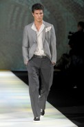desfiles-armani-milaoverao2008men-132