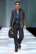 desfiles-armani-milaoverao2008men-139