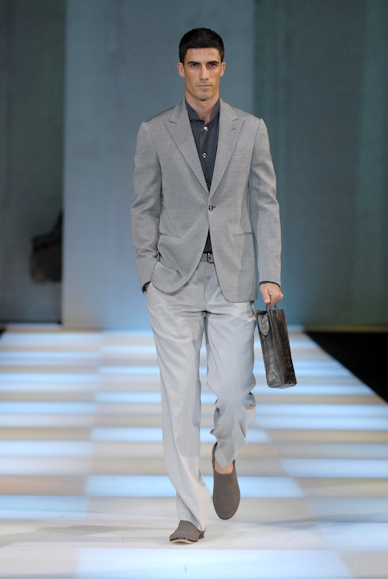 desfiles-armani-milaoverao2008men-140