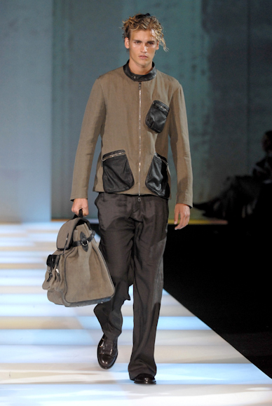desfiles-armani-milaoverao2008men-142