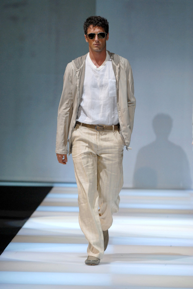 desfiles-armani-milaoverao2008men-150