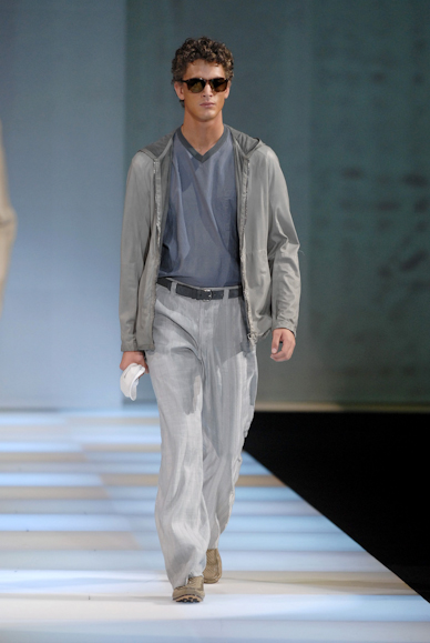 desfiles-armani-milaoverao2008men-151