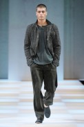 desfiles-armani-milaoverao2008men-152