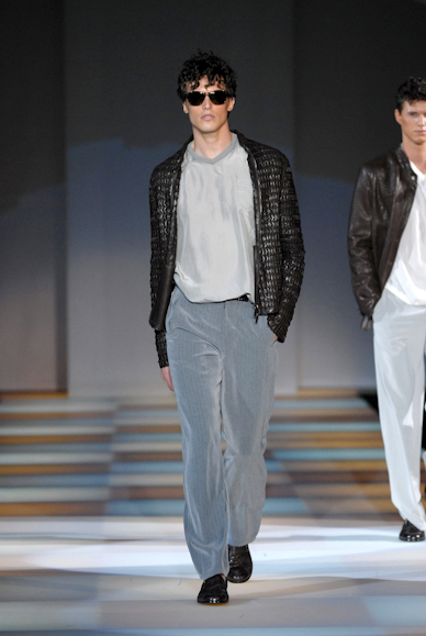 desfiles-armani-milaoverao2008men-153