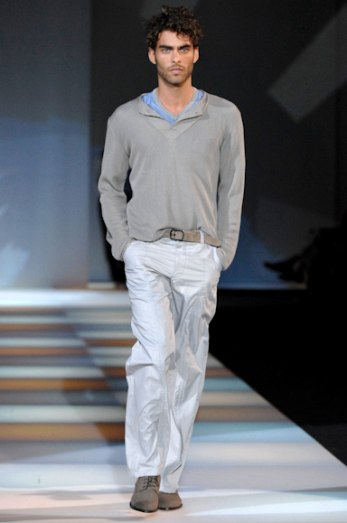 desfiles-armani-milaoverao2008men-159